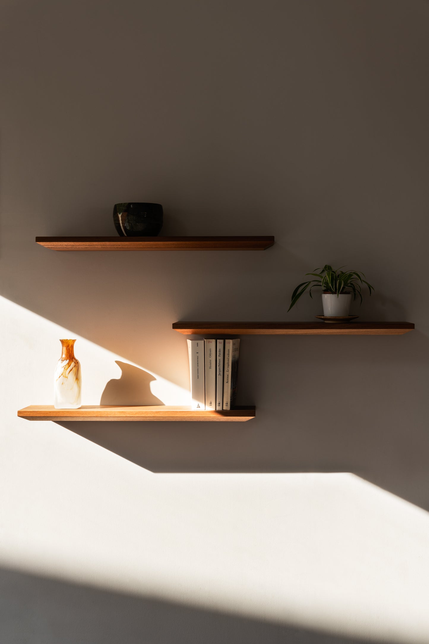 Floating shelves